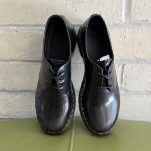 Dr. Marttens silver arcadia oxford size US womens 11 / EU 43 New in box